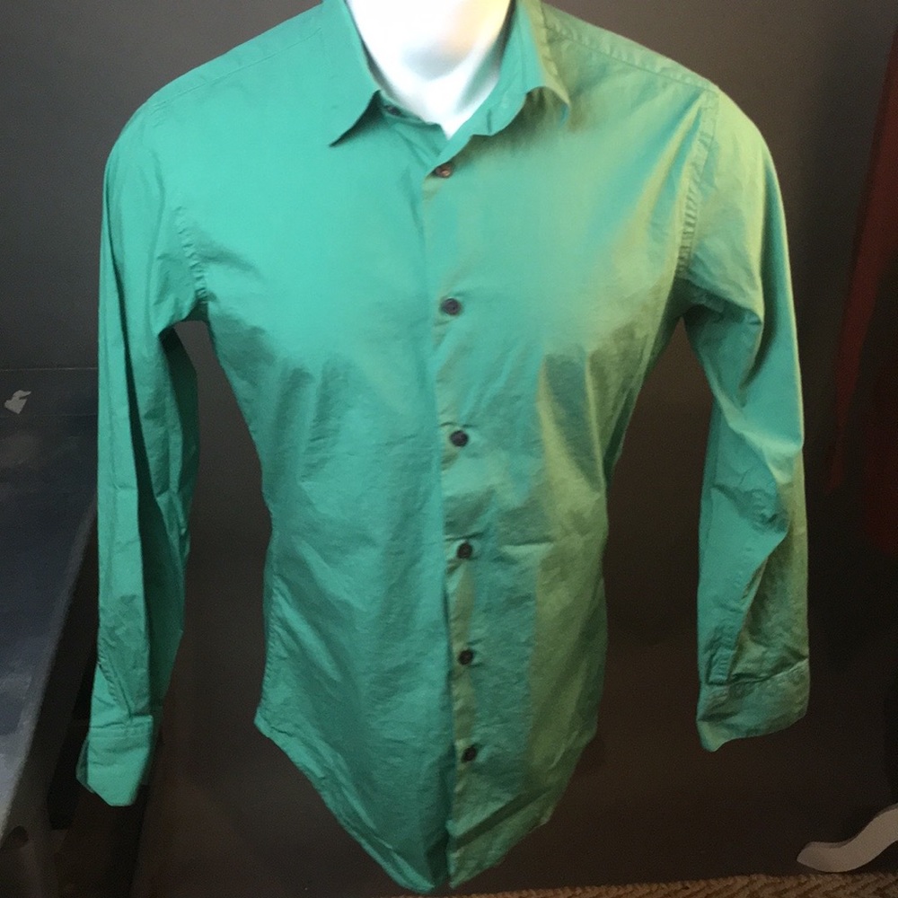 Men’s banana republic button down shirt size M